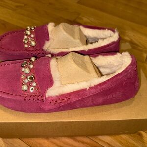 UGG womens Pink Moccasins